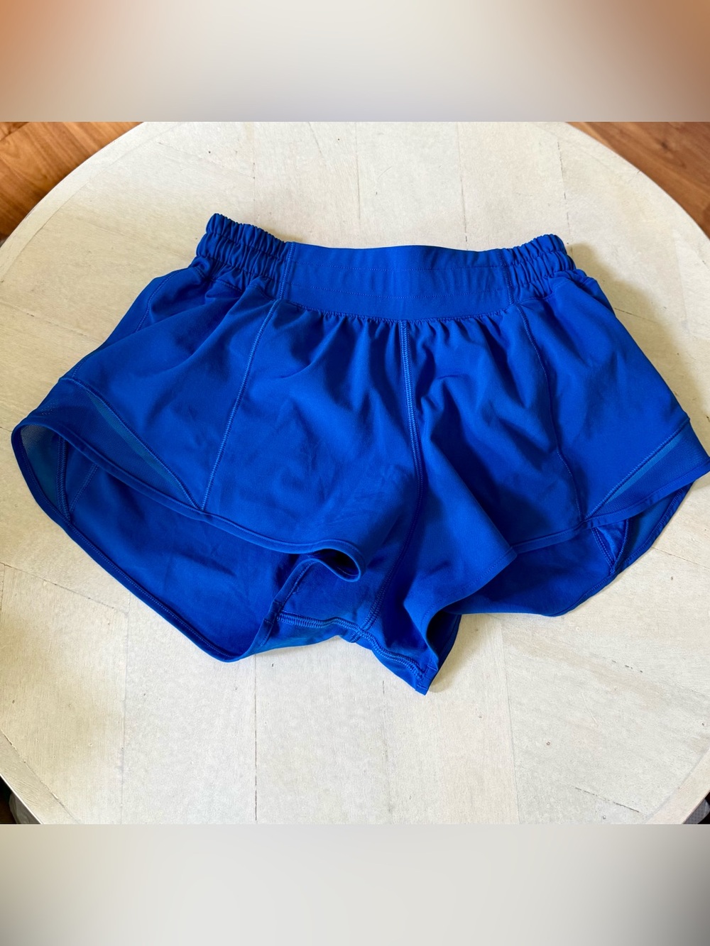 Lululemon Hotty Hot Shorts Symphony Blue Size 4 Low Rise 2.5" 💙💙💙
